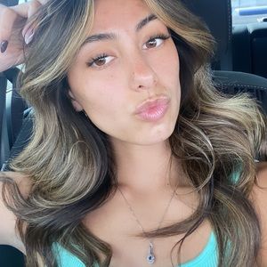 Meet your Posher, Leilani